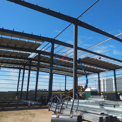 Nhà máy PEB Stained / Galvanized Steel Structure, Xây dựng thép bền vững